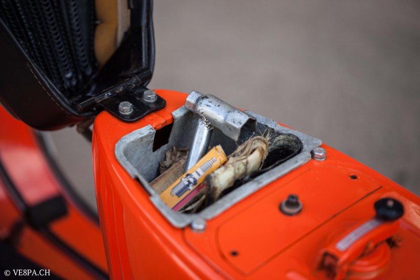 Vespa Primavera 1975, Orange, im O-Lack, Originallack, Vespa Smallframe wie Vespa 50SS, ET3, VE8PA.CH-54